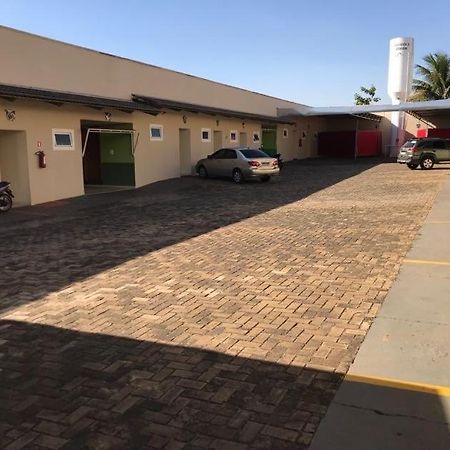 Motel& Hotel Ape Goiania !!! Eksteriør bilde